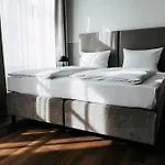 Lägenhet Arche Przy Klasztorze